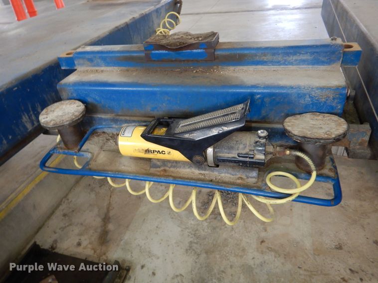 image for item LS9086 2005 Nussbaum Uni-Lift 13000  automotive lift