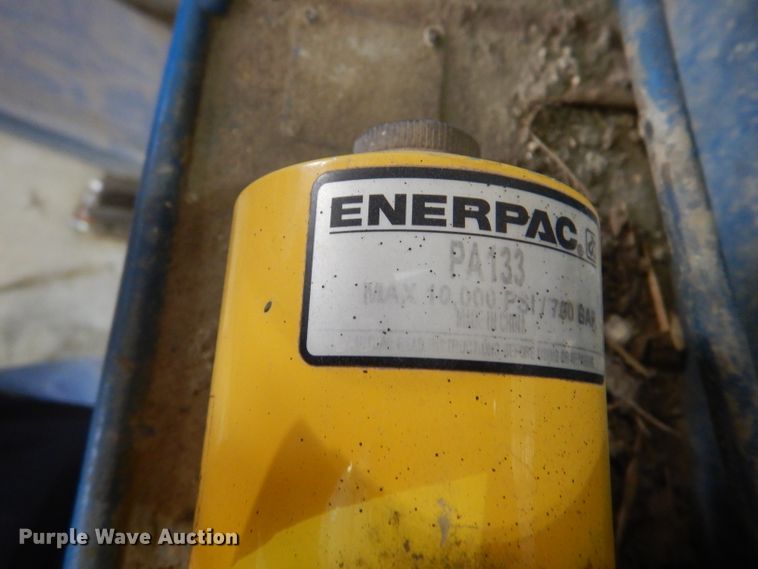 image for item LS9086 2005 Nussbaum Uni-Lift 13000  automotive lift