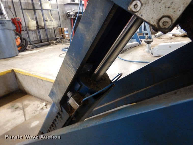 image for item LS9086 2005 Nussbaum Uni-Lift 13000  automotive lift