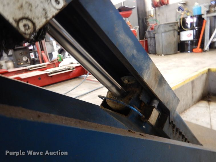 image for item LS9086 2005 Nussbaum Uni-Lift 13000  automotive lift