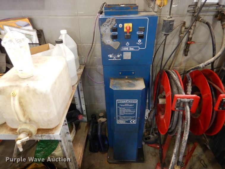 image for item LS9086 2005 Nussbaum Uni-Lift 13000  automotive lift