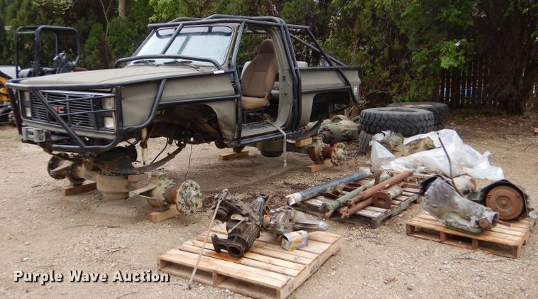 image for item LS9098 1985 GMC Jimmy  SUV