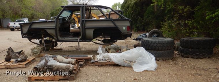 image for item LS9098 1985 GMC Jimmy  SUV