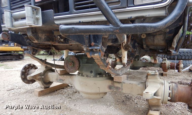 image for item LS9098 1985 GMC Jimmy  SUV