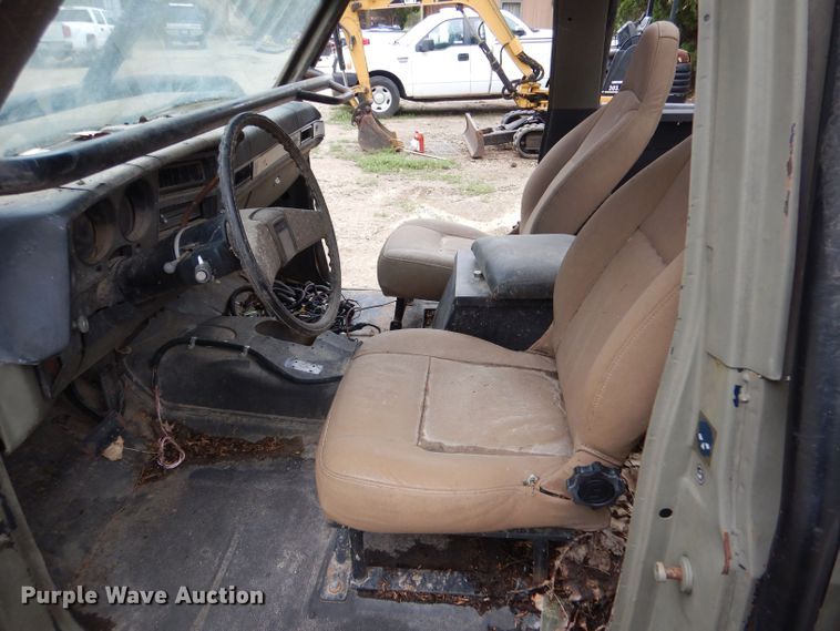 image for item LS9098 1985 GMC Jimmy  SUV