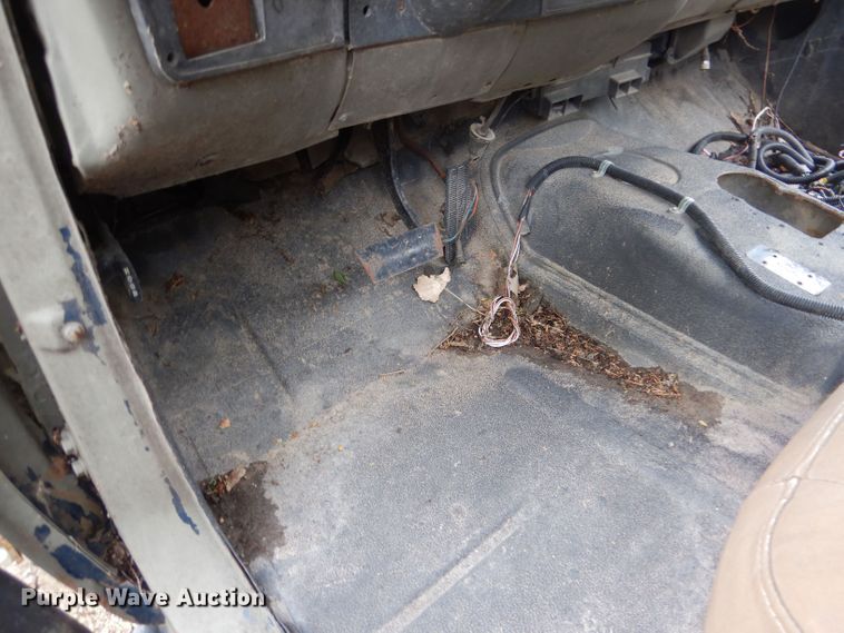 image for item LS9098 1985 GMC Jimmy  SUV