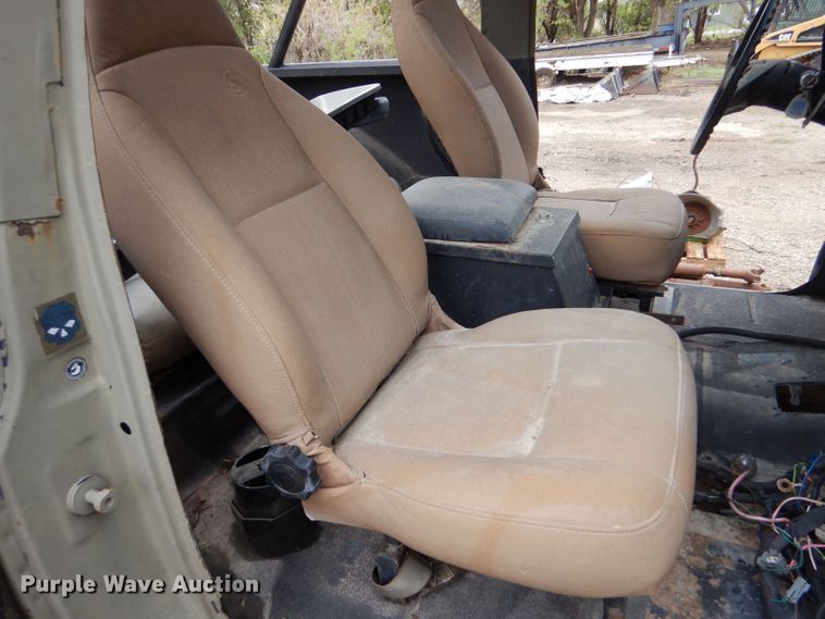 image for item LS9098 1985 GMC Jimmy  SUV