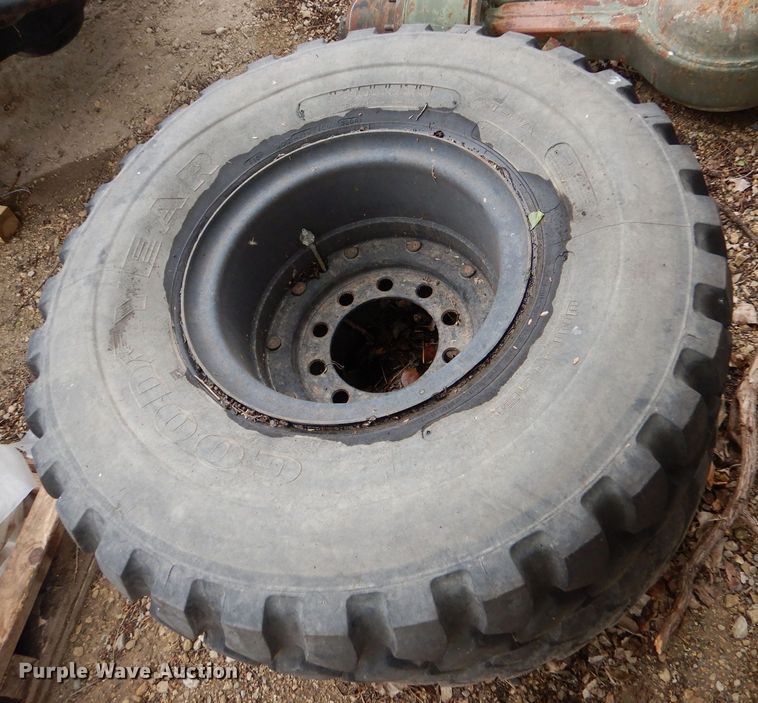 image for item LS9098 1985 GMC Jimmy  SUV