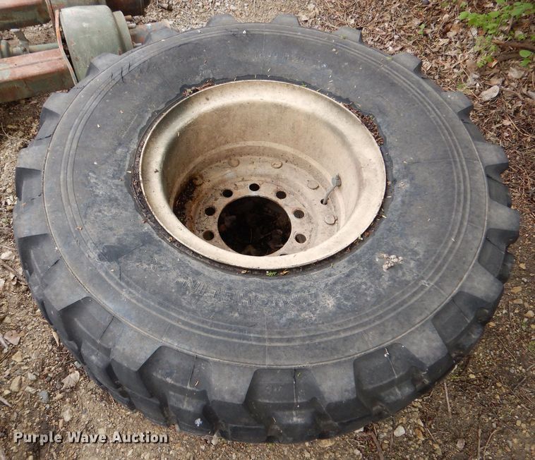 image for item LS9098 1985 GMC Jimmy  SUV