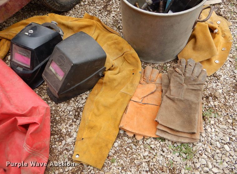 image for item LS9100 Lincoln Electric Weldanpower  welder/generator