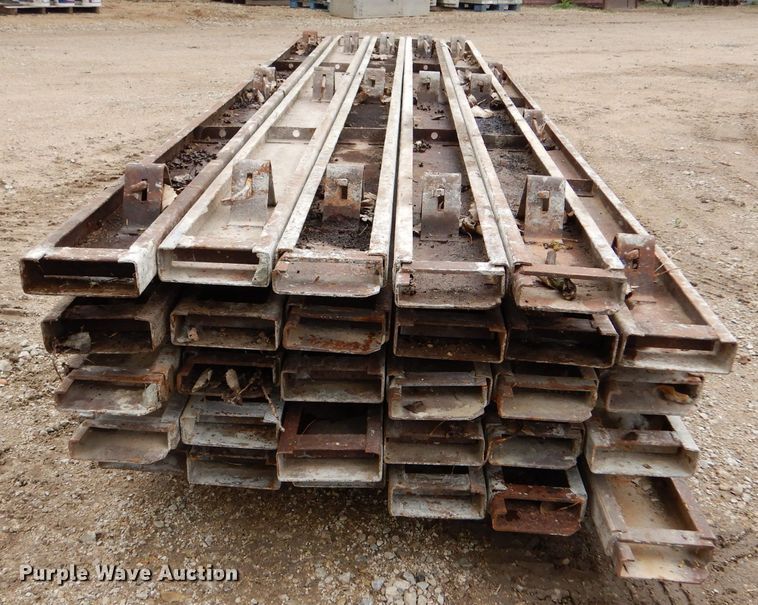 image for item LS9102 (29) steel concrete forms