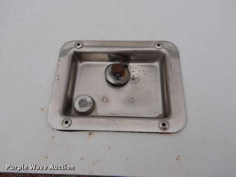 image for item LS9131 ARE  pickup truck topper