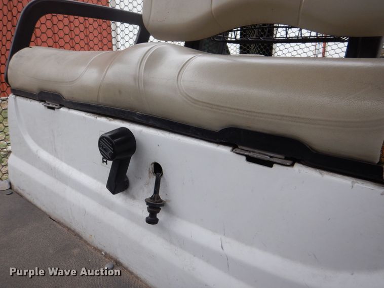 image for item MF9039 2008 Yamaha YDRA  golf cart