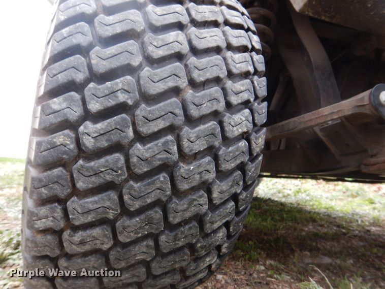 image for item MF9039 2008 Yamaha YDRA  golf cart