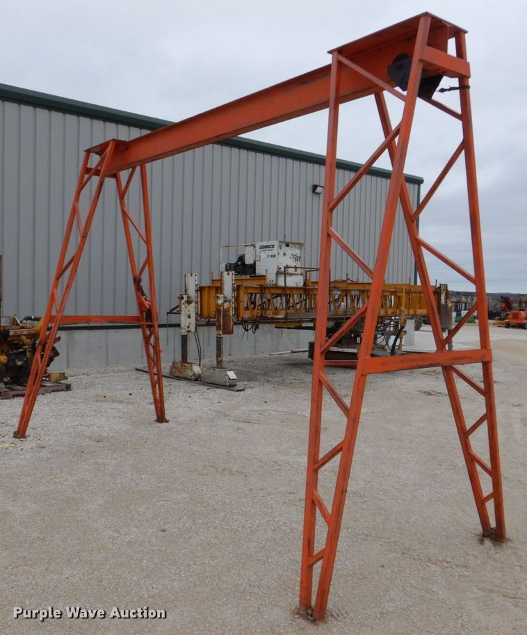 image for item MF9044 A-frame hoist