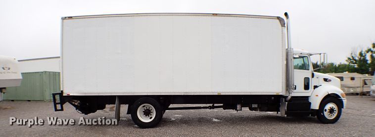 image for item MF9292 2014 Peterbilt 337  box truck