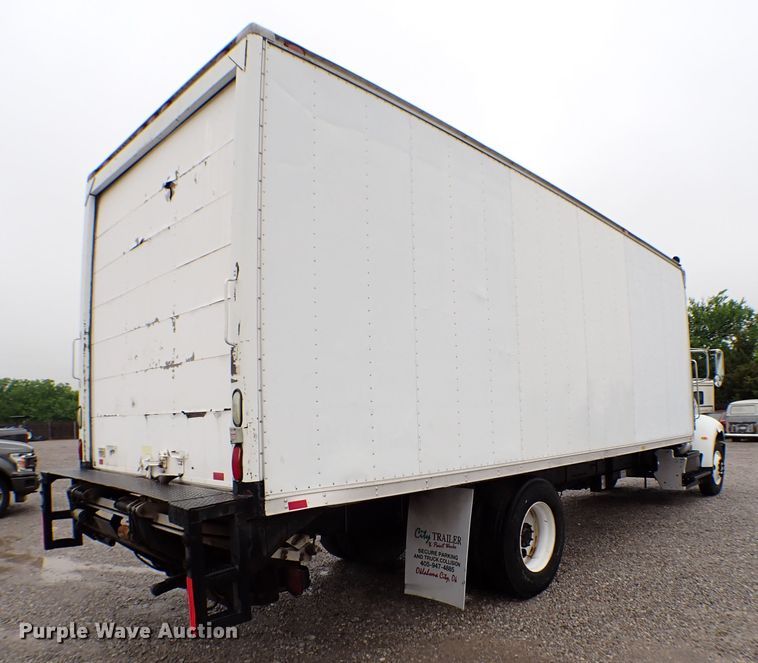 image for item MF9292 2014 Peterbilt 337  box truck