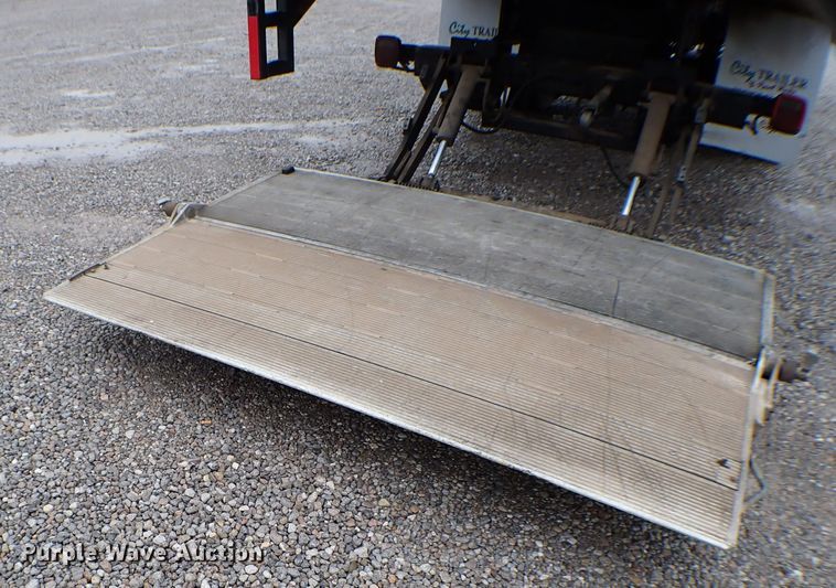 image for item MF9292 2014 Peterbilt 337  box truck