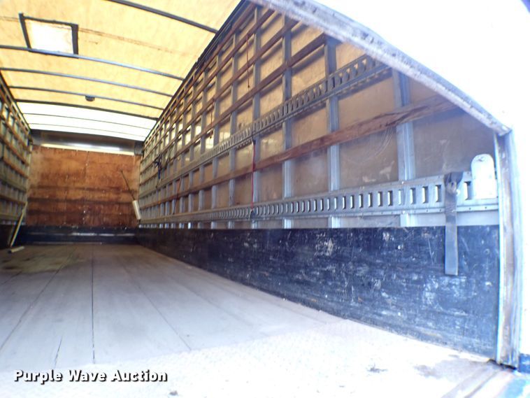 image for item MF9292 2014 Peterbilt 337  box truck