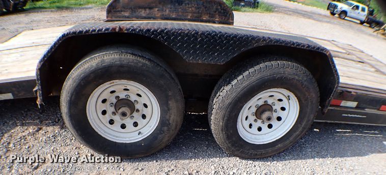 image for item MF9332 2012 Top Hat TDS20X7-14E-F  tilt deck equipment trailer