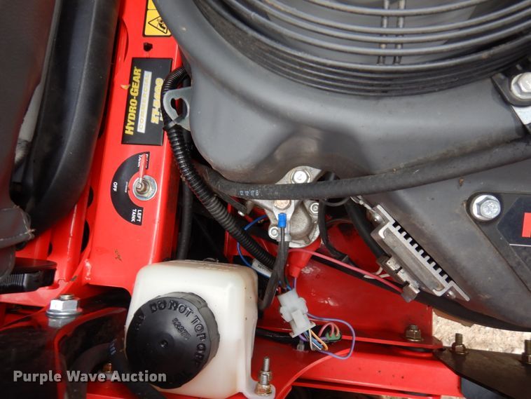 image for item MF9567 2018 Gravely Pro-Turn 460  ZTR lawn mower