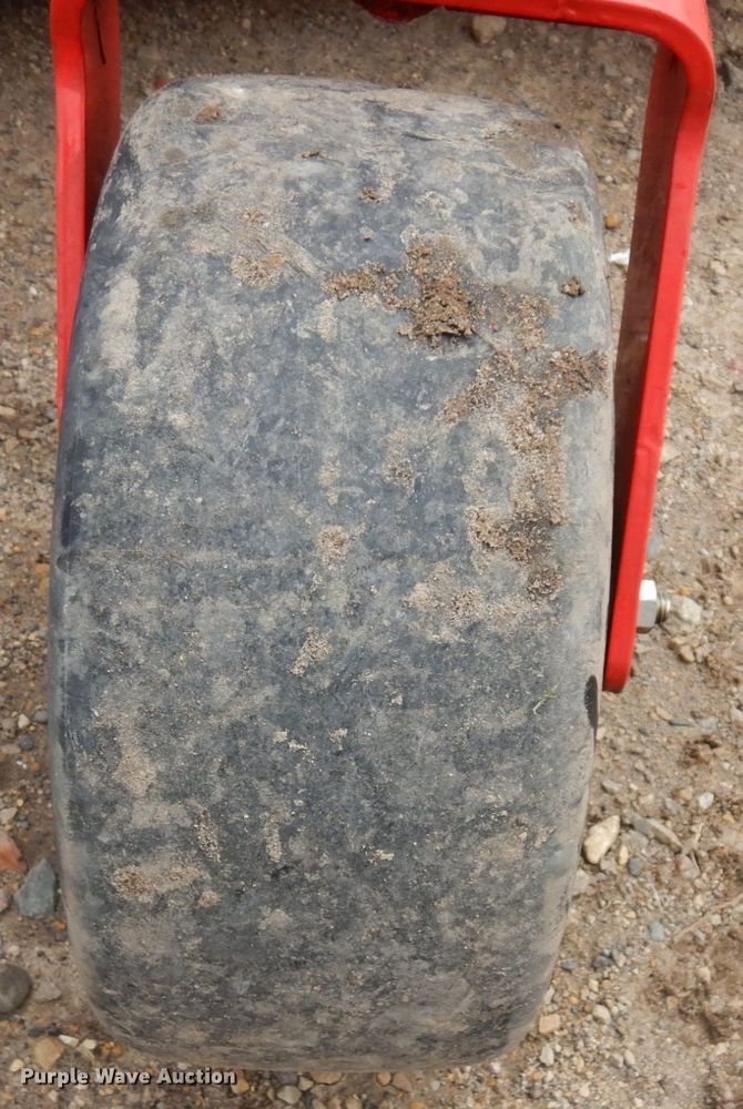 image for item MF9567 2018 Gravely Pro-Turn 460  ZTR lawn mower