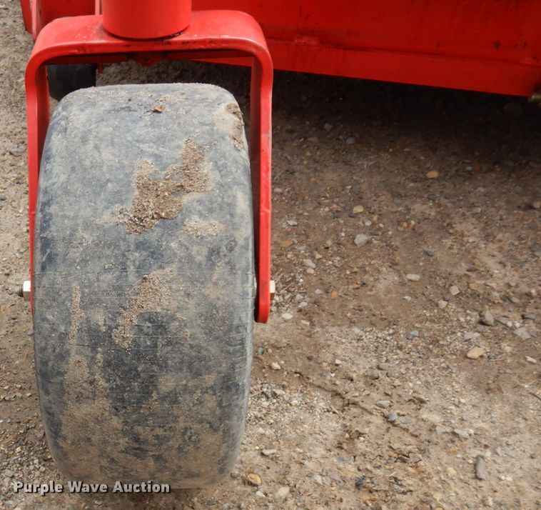 image for item MF9567 2018 Gravely Pro-Turn 460  ZTR lawn mower