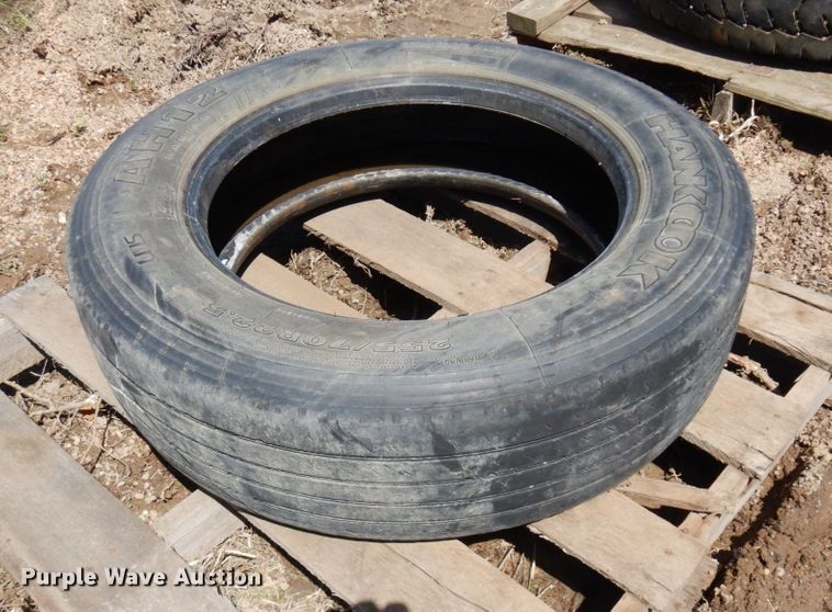 image for item MF9589 (15) tires