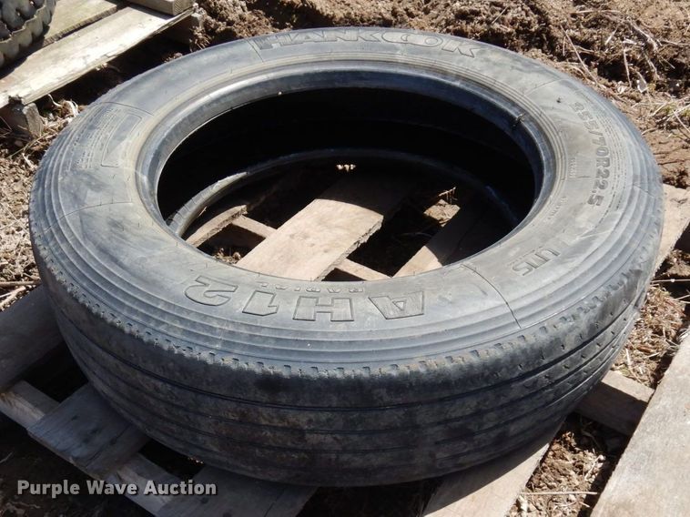 image for item MF9589 (15) tires