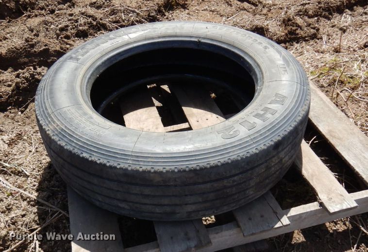 image for item MF9589 (15) tires