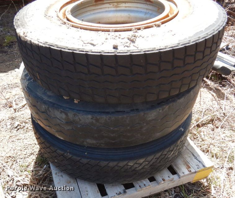 image for item MF9589 (15) tires