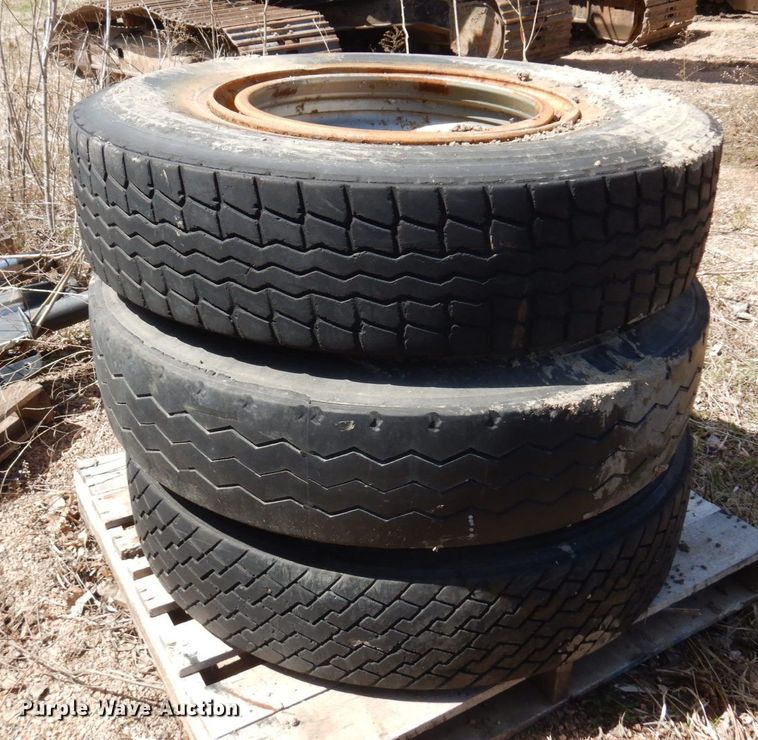 image for item MF9589 (15) tires