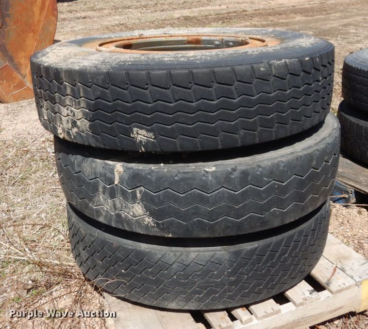 image for item MF9589 (15) tires