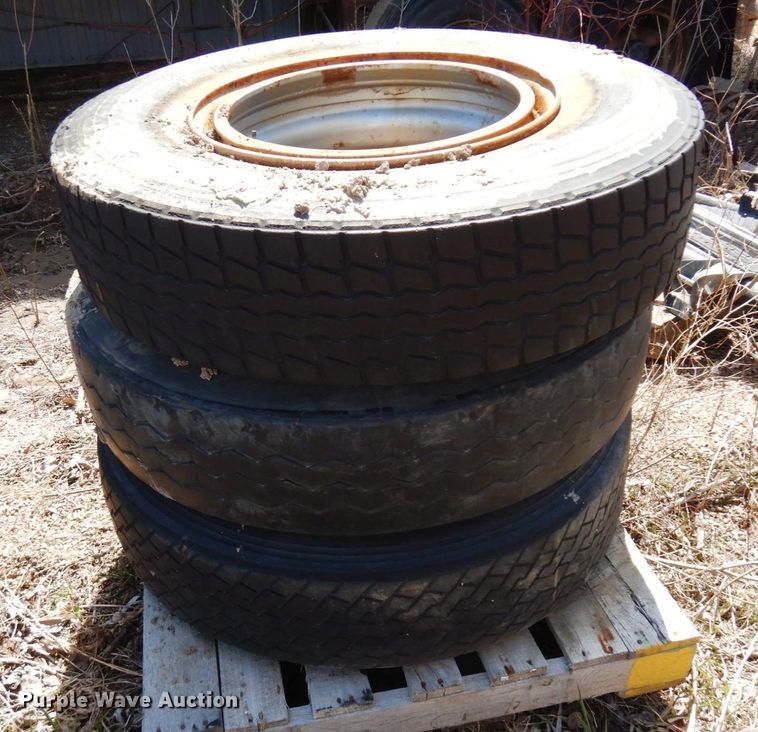 image for item MF9589 (15) tires