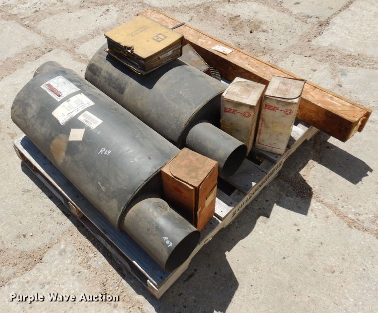 image for item MF9593 Caterpillar 637  scraper parts