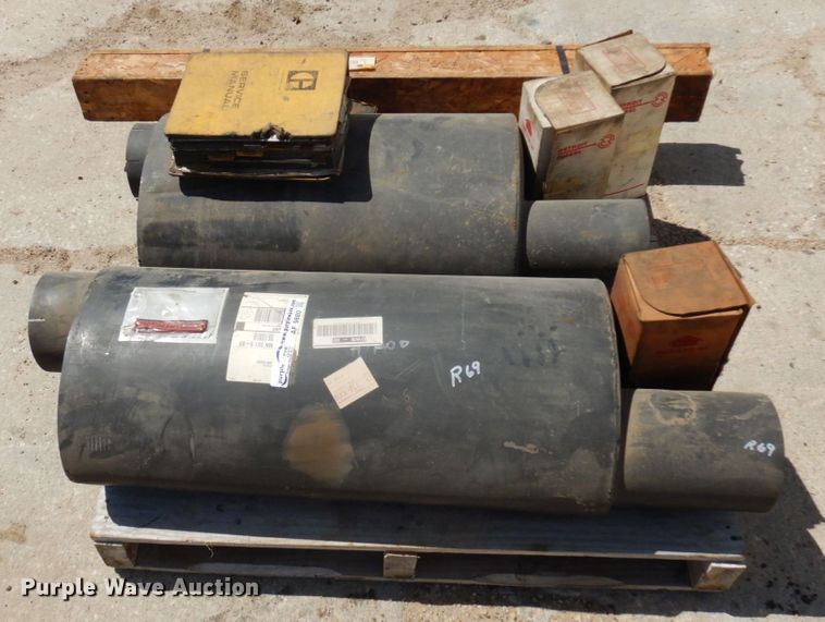 image for item MF9593 Caterpillar 637  scraper parts