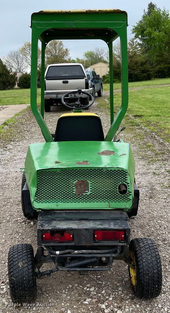 image for item MJ9657 John Deere F935  lawn mower