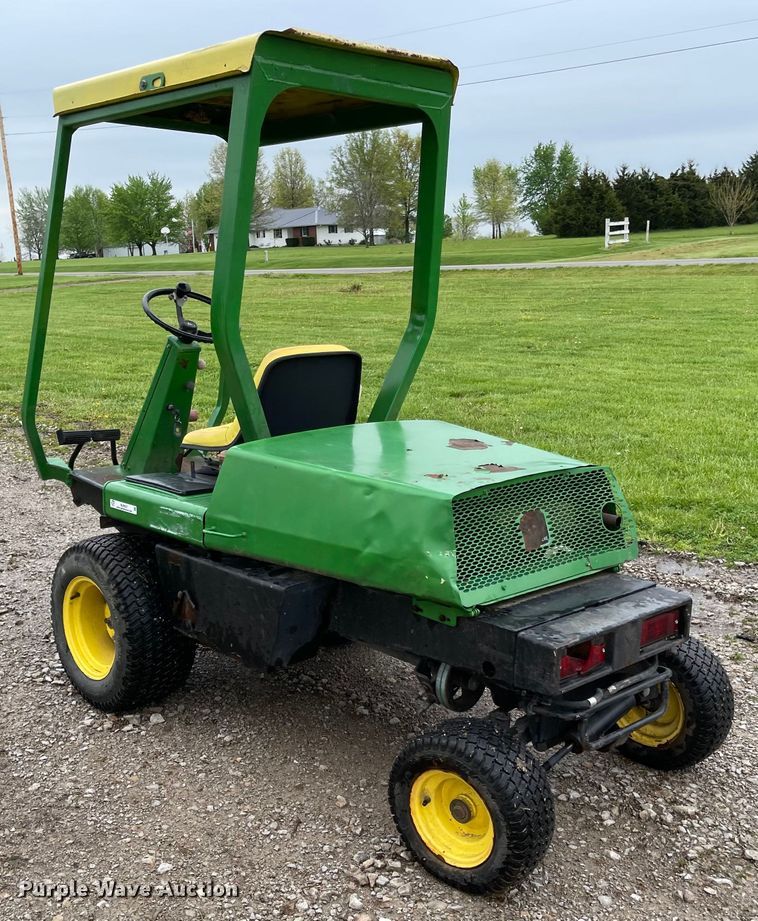 image for item MJ9657 John Deere F935  lawn mower