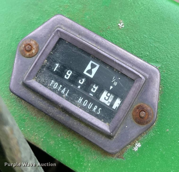 image for item MJ9657 John Deere F935  lawn mower
