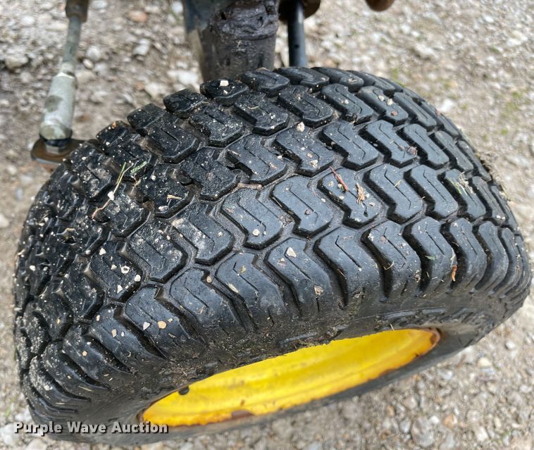 image for item MJ9657 John Deere F935  lawn mower