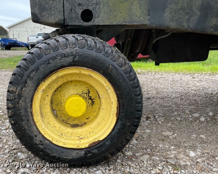 image for item MJ9657 John Deere F935  lawn mower