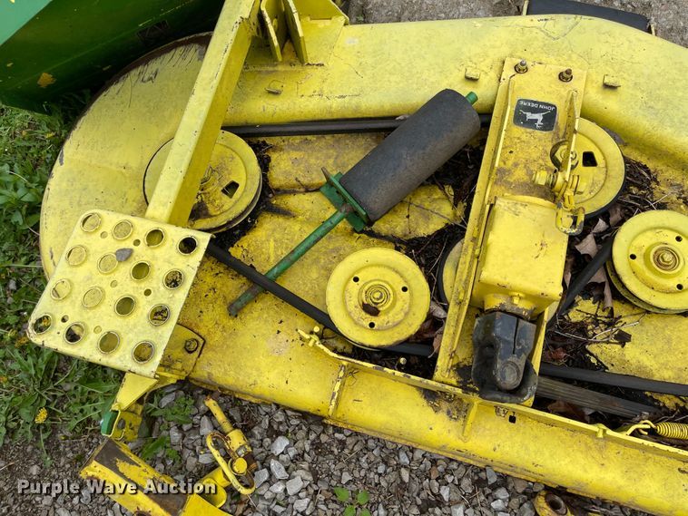 image for item MJ9657 John Deere F935  lawn mower