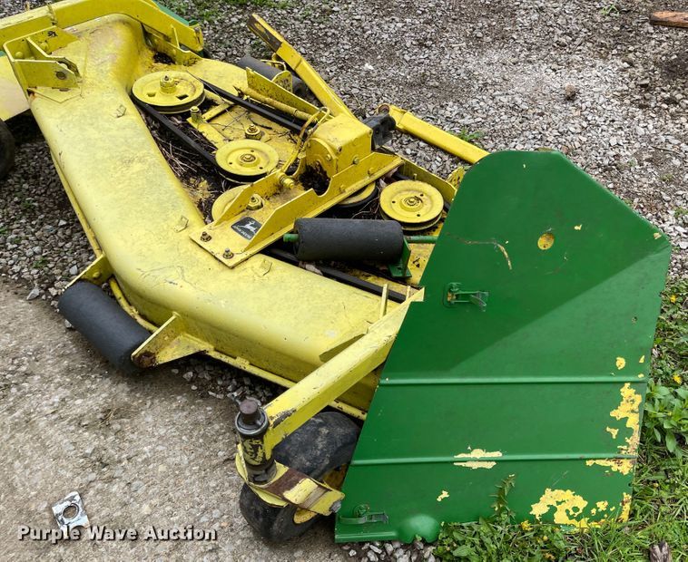 image for item MJ9657 John Deere F935  lawn mower