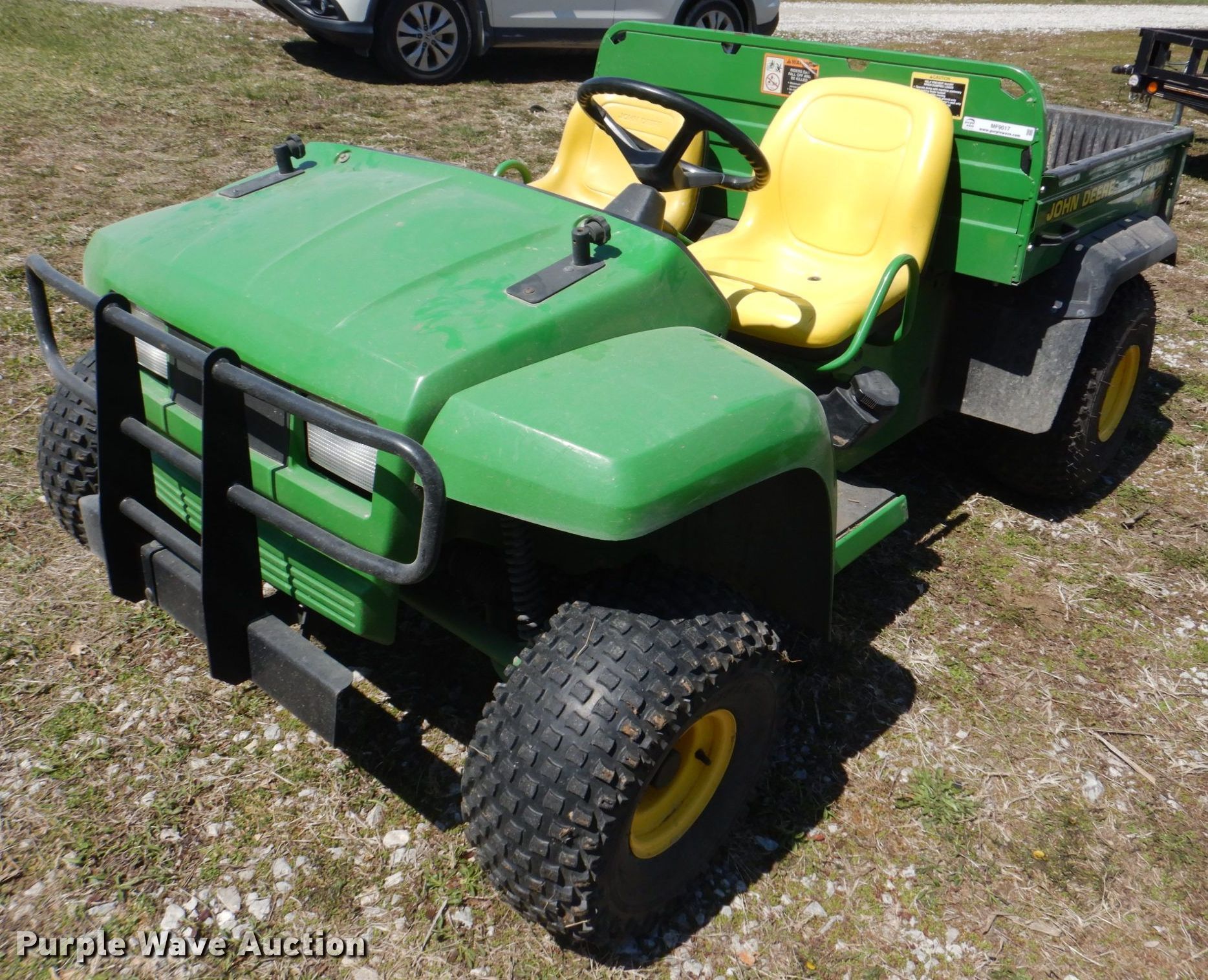 2000 John Deere Gator 4x2 utility vehicle in Swisher, IA Item MF9017 sold Purple Wave