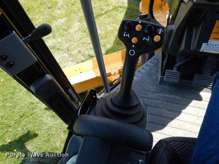 image for item DA7210 2020 Caterpillar 140  motor grader