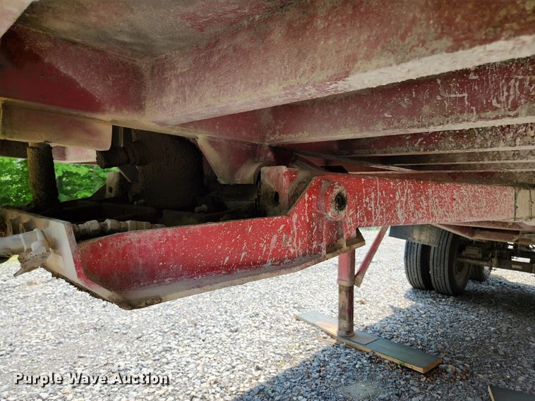 image for item DI1222 1997 Warren  end dump trailer