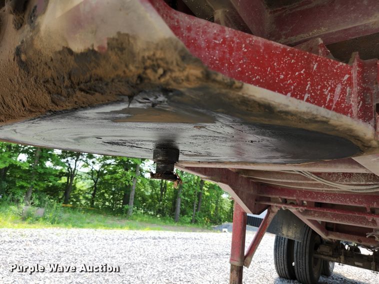 image for item DI1222 1997 Warren  end dump trailer