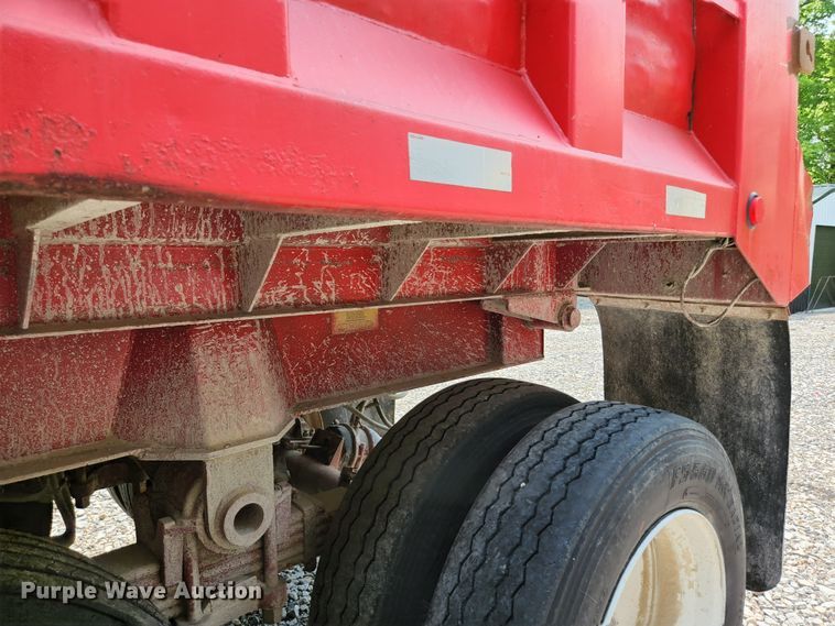 image for item DI1222 1997 Warren  end dump trailer