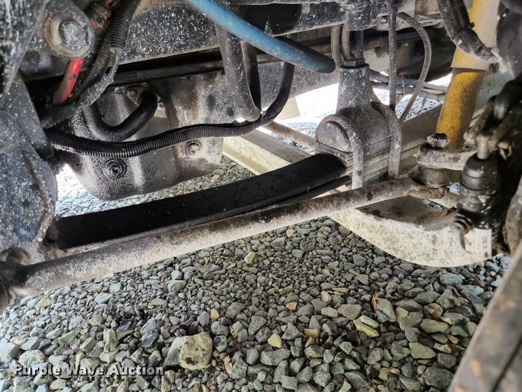 image for item DI1223 1997 Freightliner FLD120  semi truck