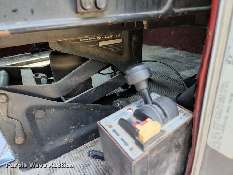 image for item DI1223 1997 Freightliner FLD120  semi truck